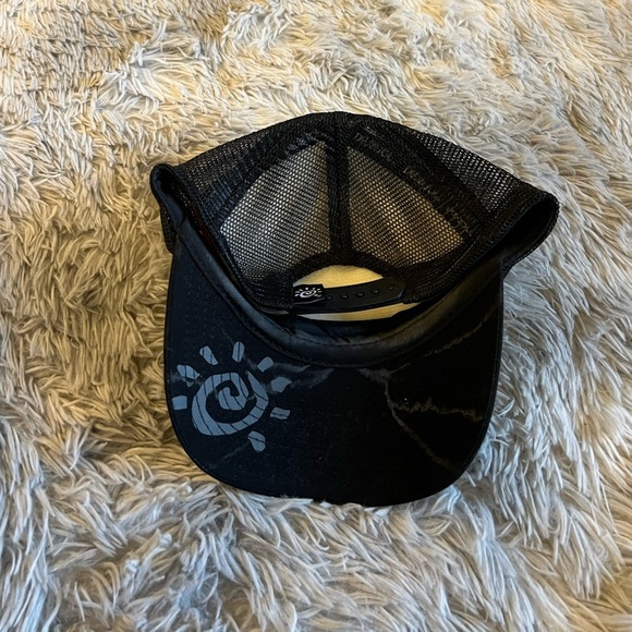 Delsol blank and white hat - Picture 4 of 4